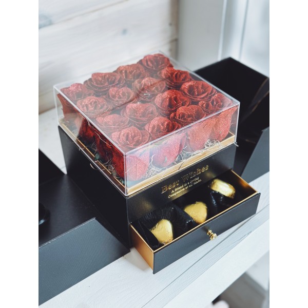 Κουτί με κόκκινα τριαντάφυλλα ΚΤ01