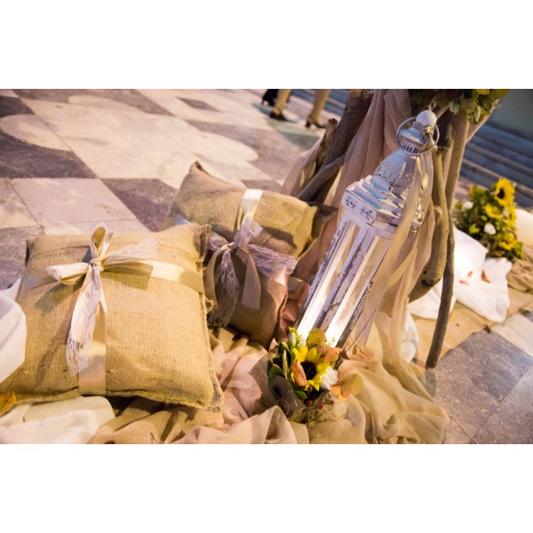 Vintage Wedding decoration with burlap and sunflowers